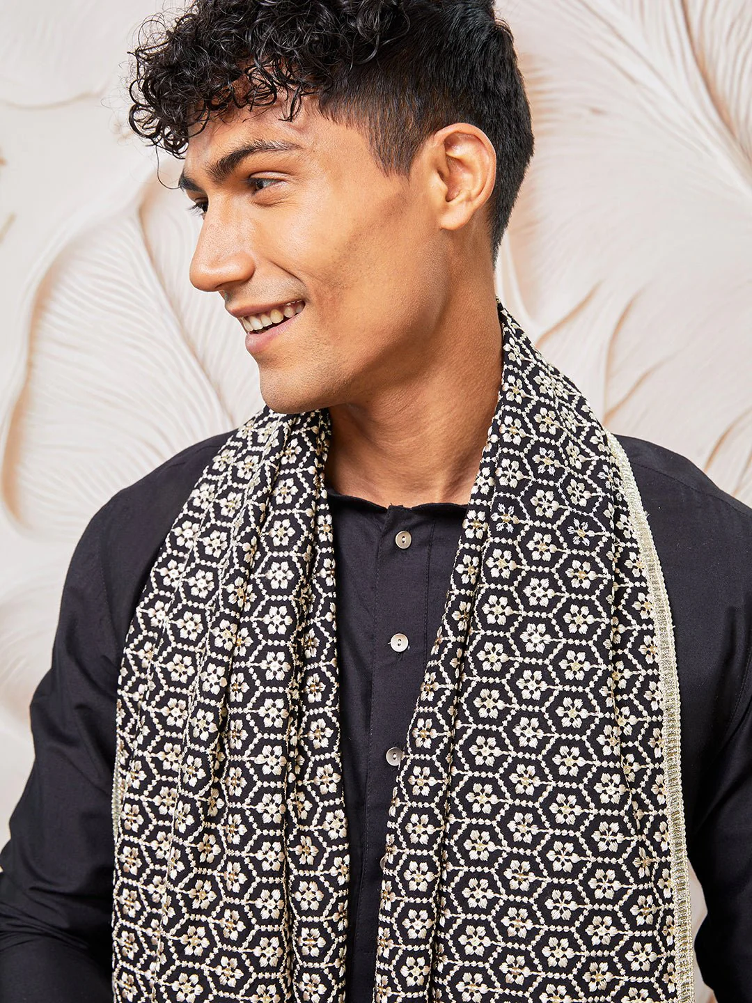 Men's Black Silk Blend Kurta Pyjama Set with Black Embroidered Dupatta - Image 3