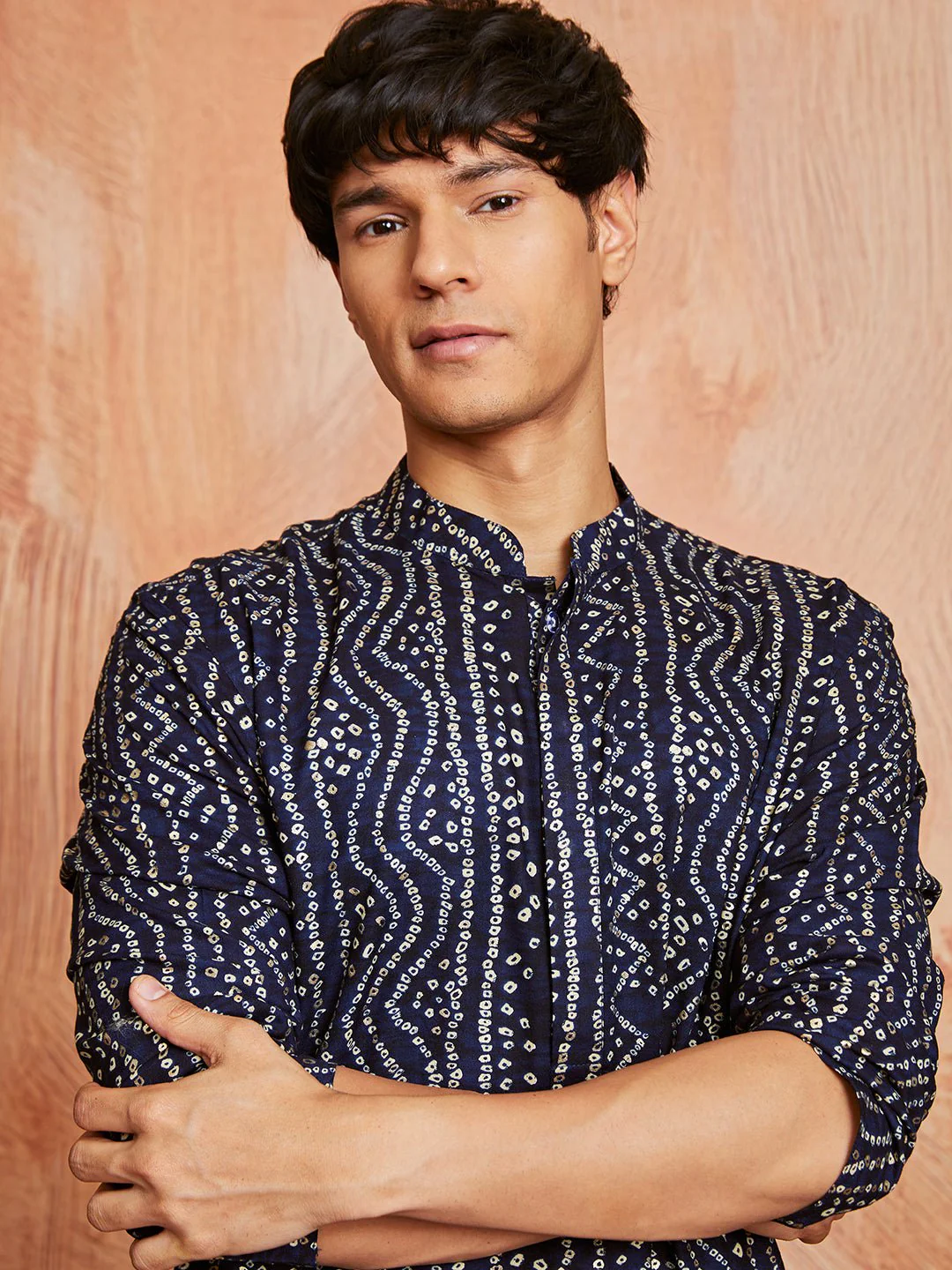 Men's Blue Foil Bandhani Digital Print Rayon Kurta with Cream Viscose Pyjama - Image 3