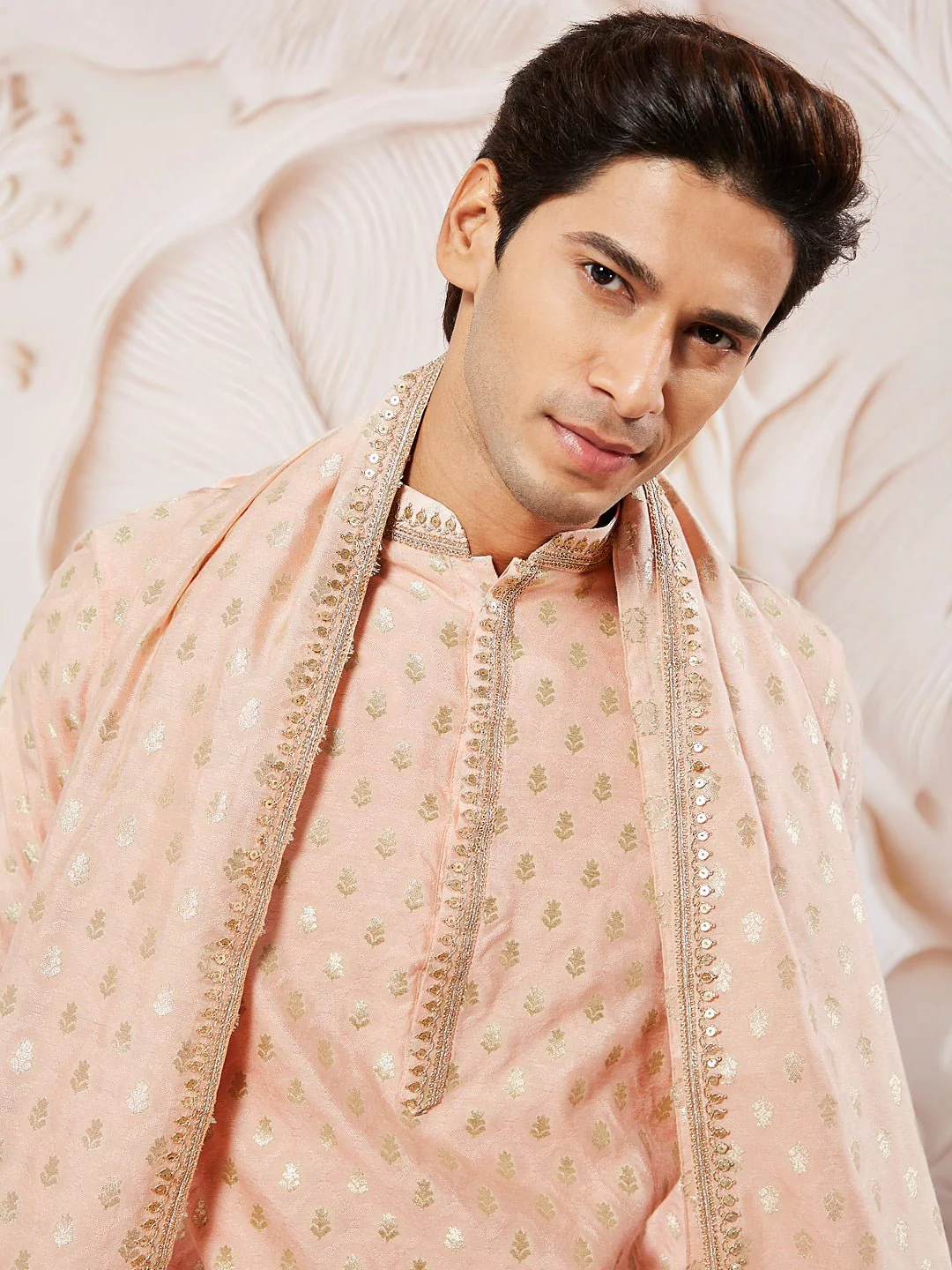 Men's Peach Kurta Pyjama with Woven Dupatta Set - Image 3