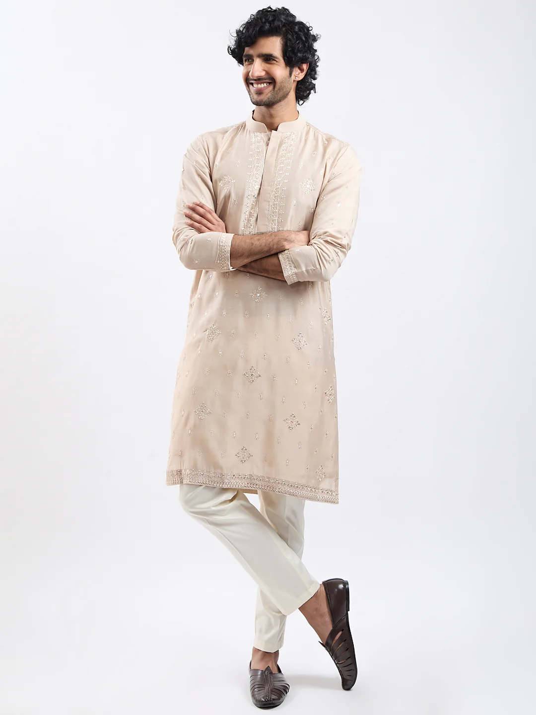 Men’s Grey Embroidered Sequined Silk Blend Kurta Pyjama Set - Image 2