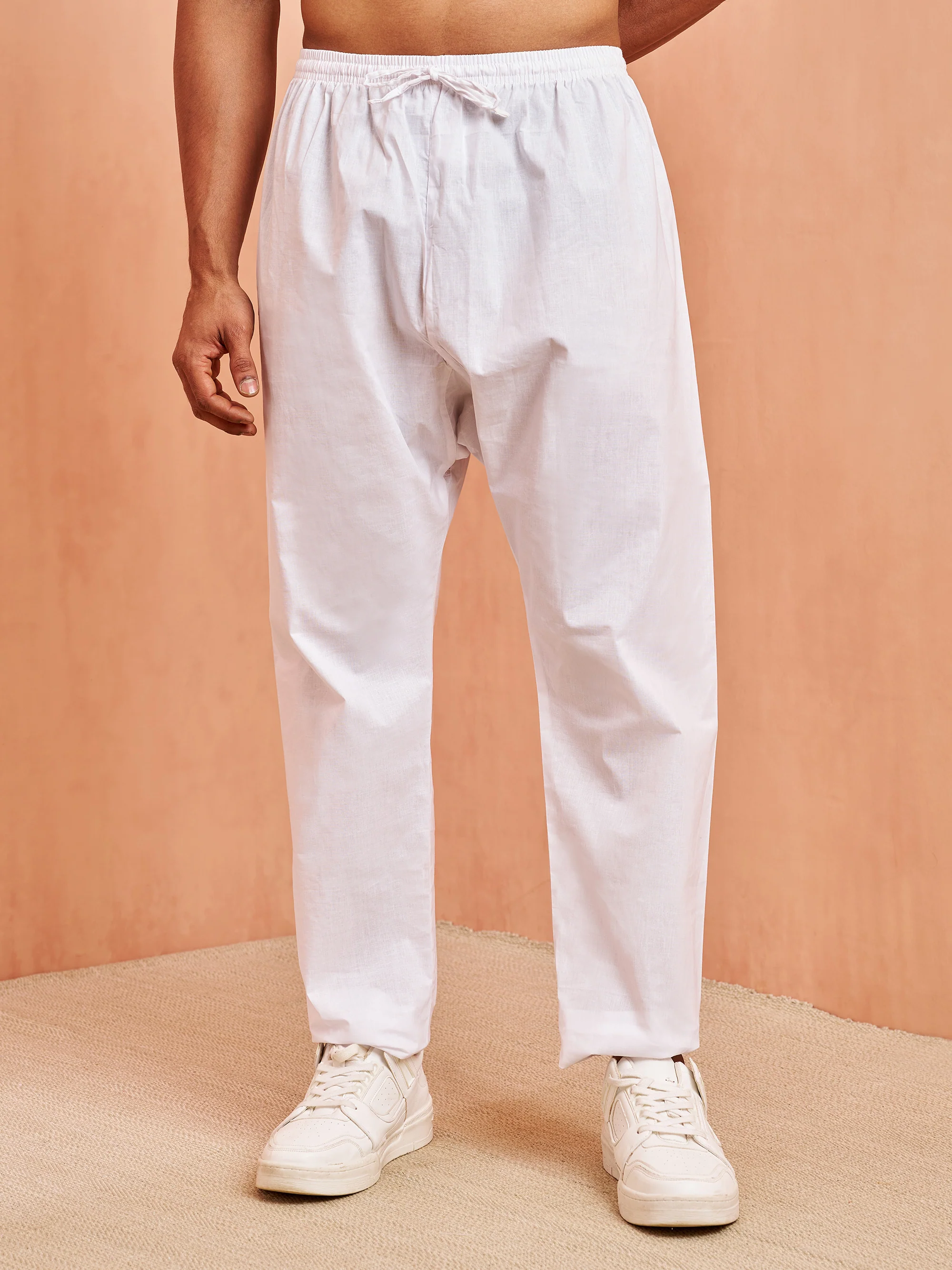 Men's White Cotton Solid Pyjama - Image 4