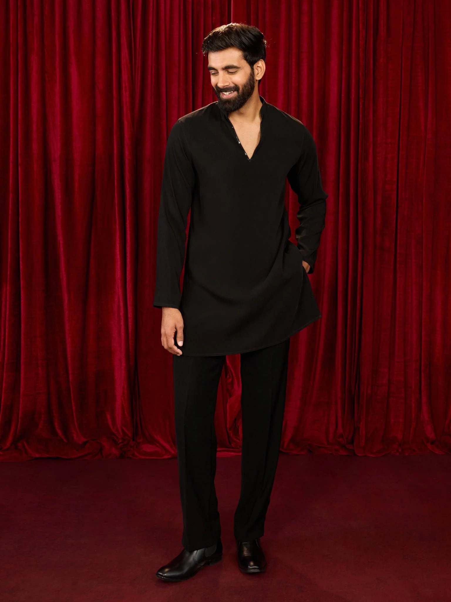 Men's Black Imported Suiting Sequin Bead Kurta & Straight Pant 2-Piece Set - Image 3