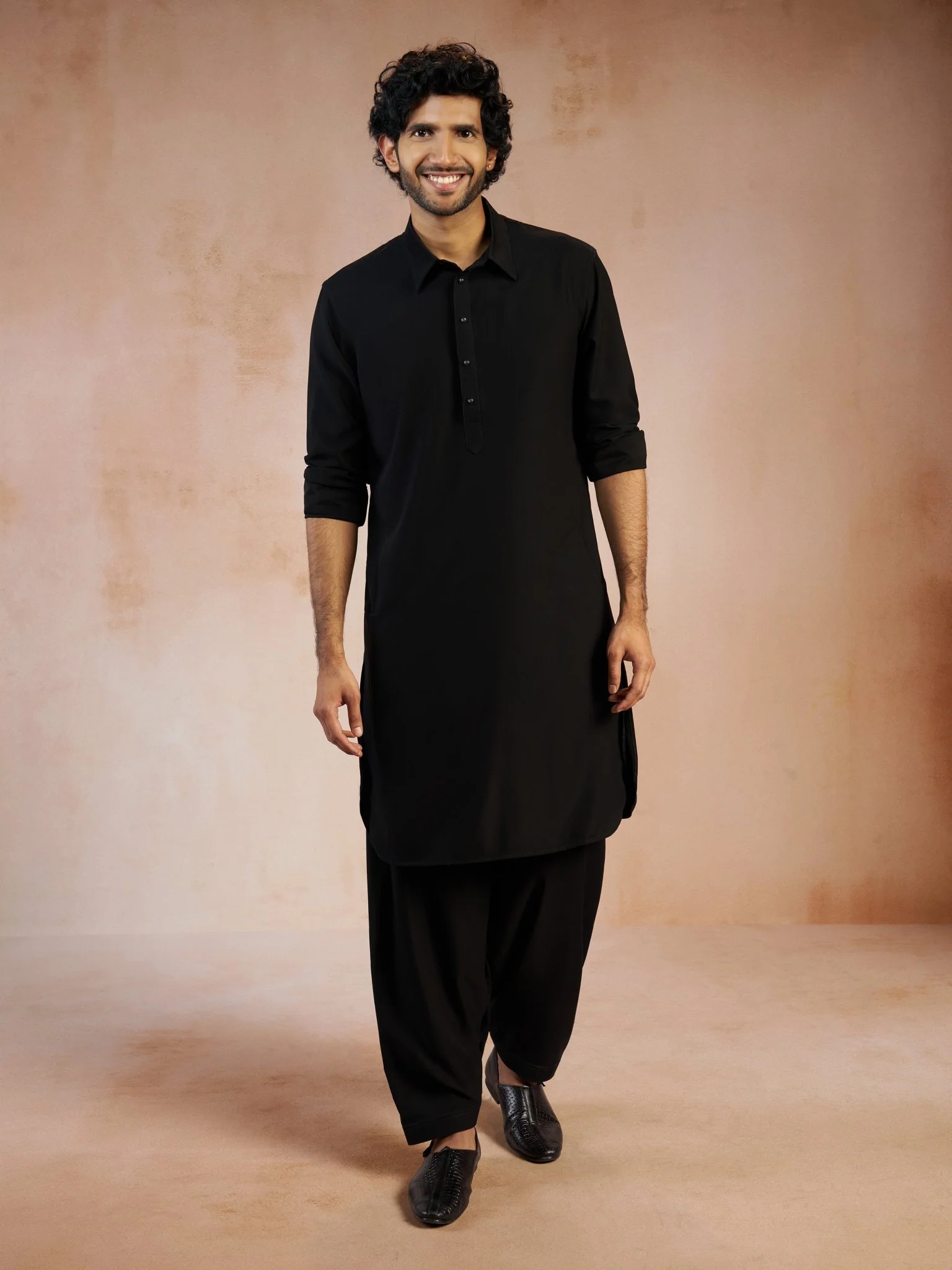 Men's Black Solid Silk Blend Pathani Kurta with Patiala Pyjama Set - Image 3