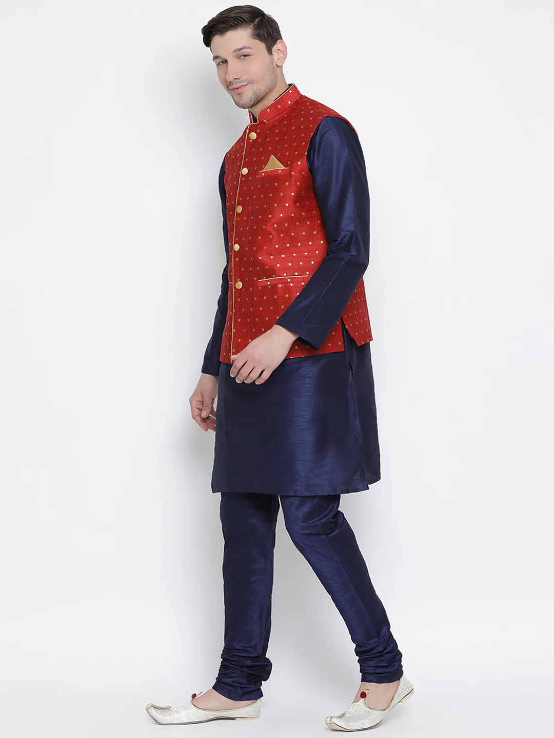 Men's Maroon Zari Weaved Jacket With Kurta Pyjama Set - Image 2