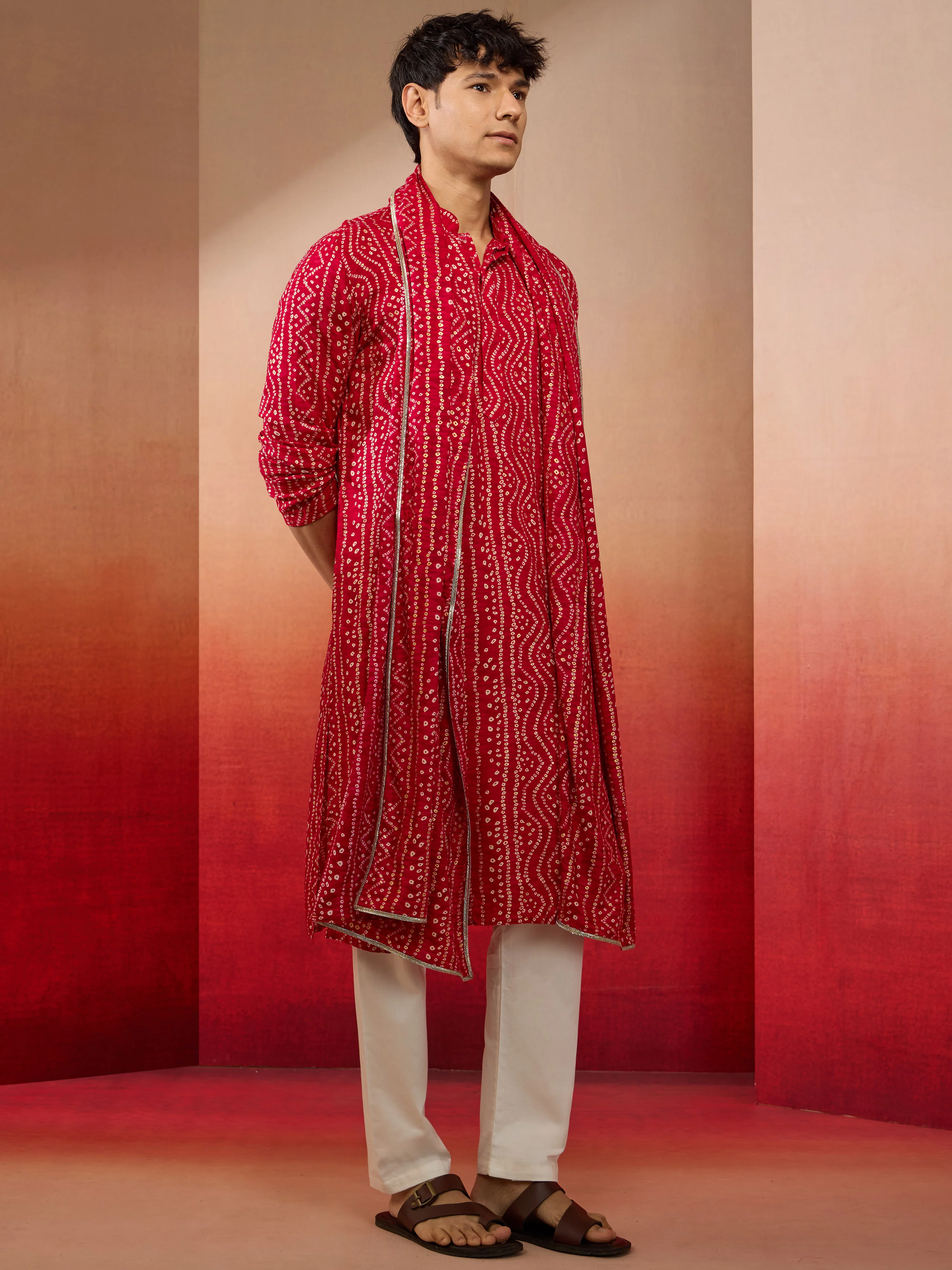Mens Falsa Bandhani Kurta Set with Cream Pant and Dupatta - Image 4