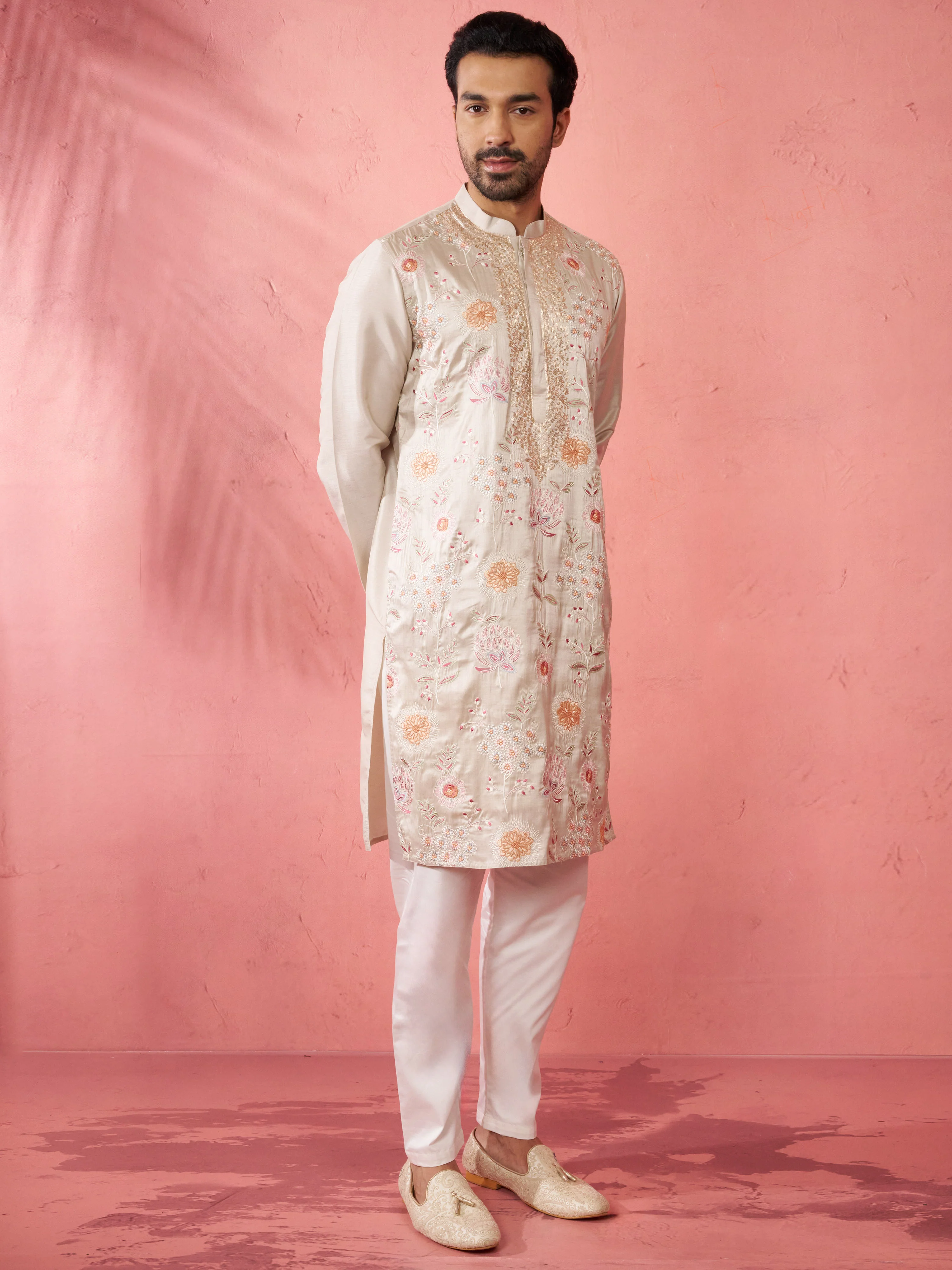 Men's Grey Silk Blend Kurta with Cream Pyjama - Image 4