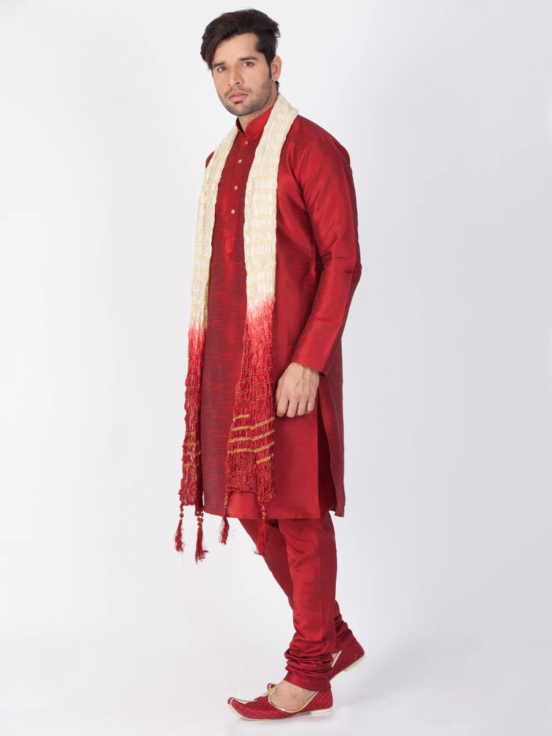 VASTRAMAY Men's Maroon Cotton Silk Blend Kurta, Pyjama & Dupatta Set - Image 2