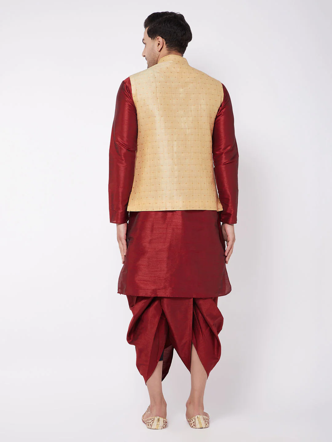 Men's Maroon Zari Weaved Jacket With Kurta Dhoti Set - Image 4