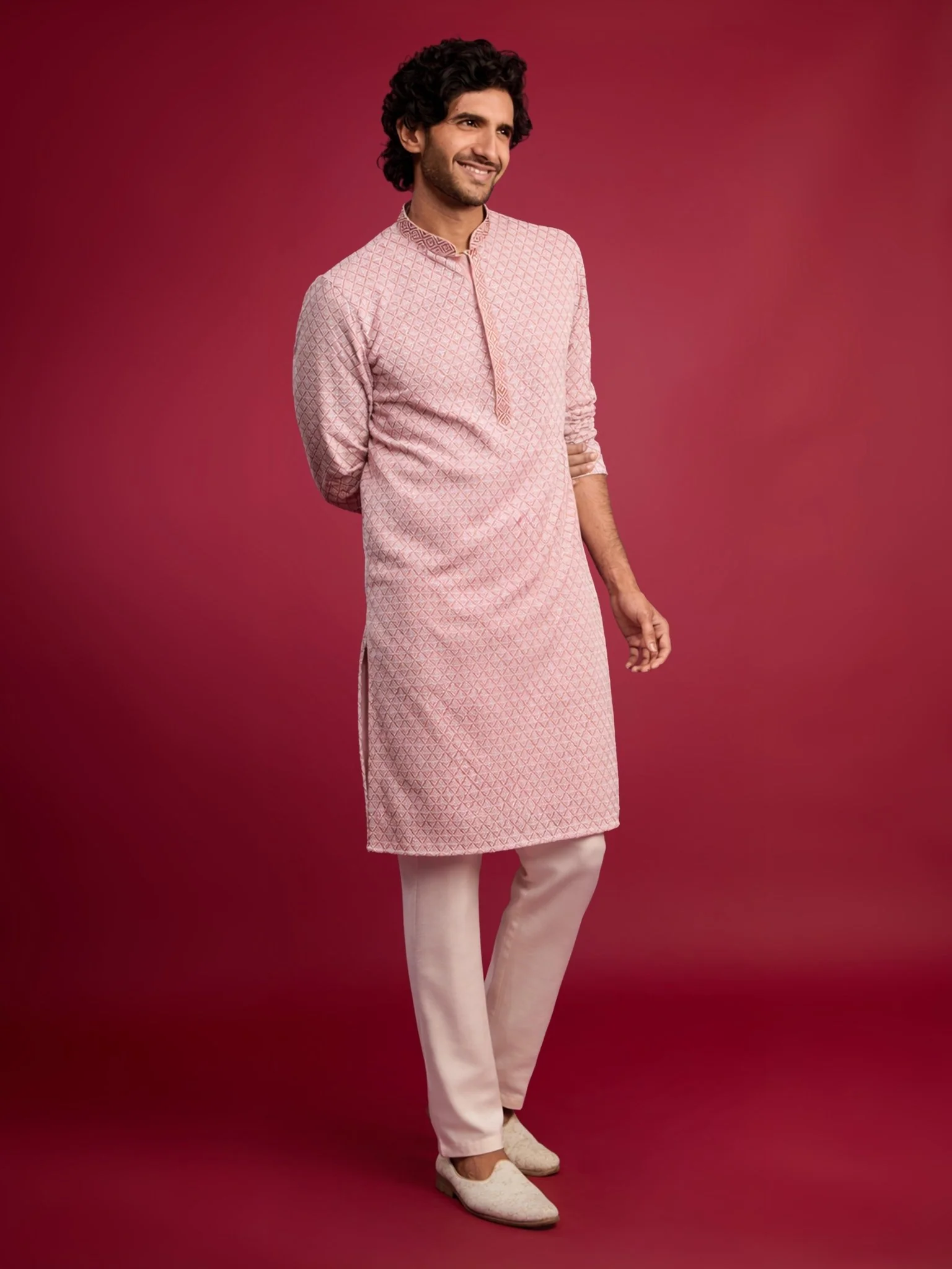 Men's Pink Faux Georgette Kurta with Cream Pyjama Set - Image 3