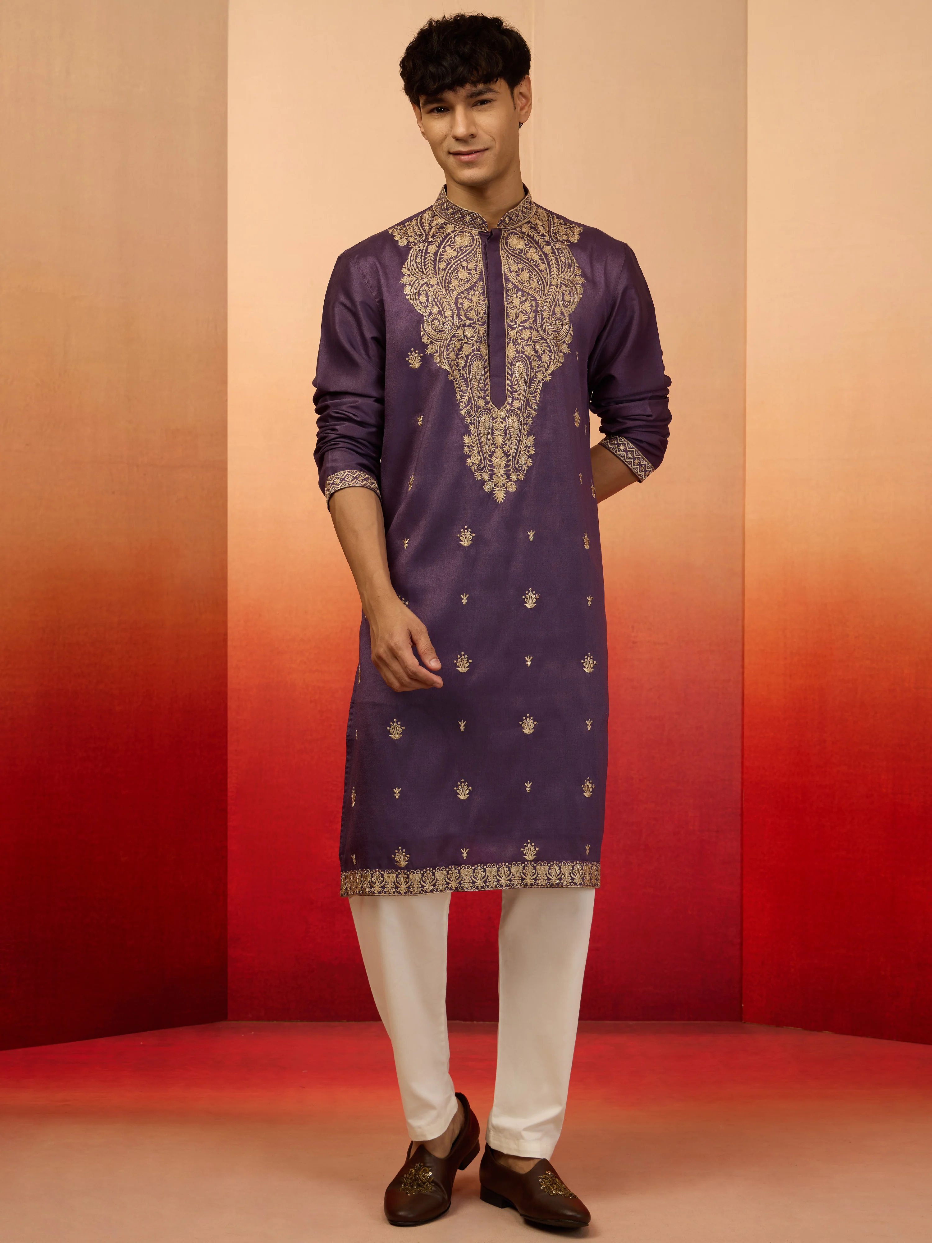 Men's Purple Silk Blend Resham Embroidered Kurta with Cream Pyjama - Image 3