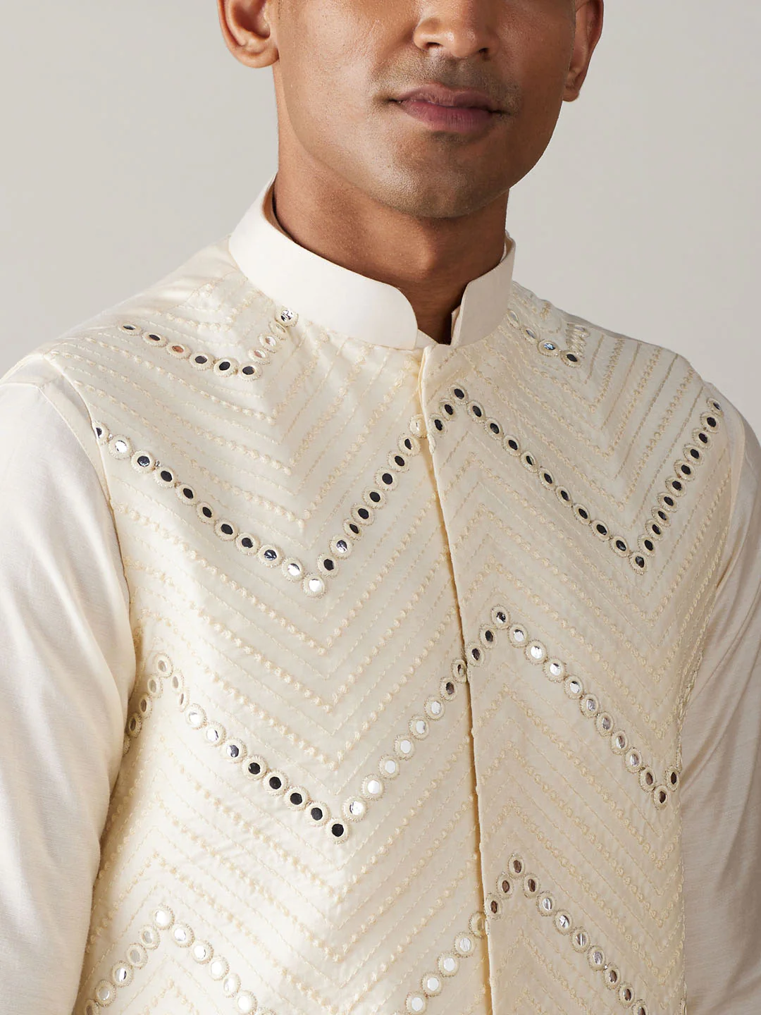 Men's Cream Mirror Jacket With Pleated Kurta Pyjama Set - Image 5