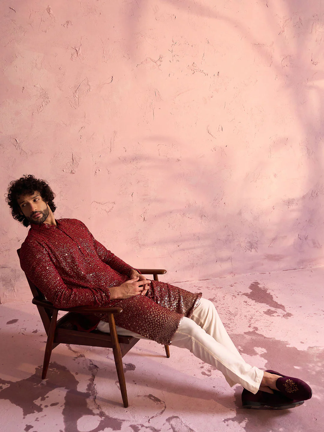 Men's Maroon Georgette Zari With Sequins Worked Kurta Pant Set - Image 7