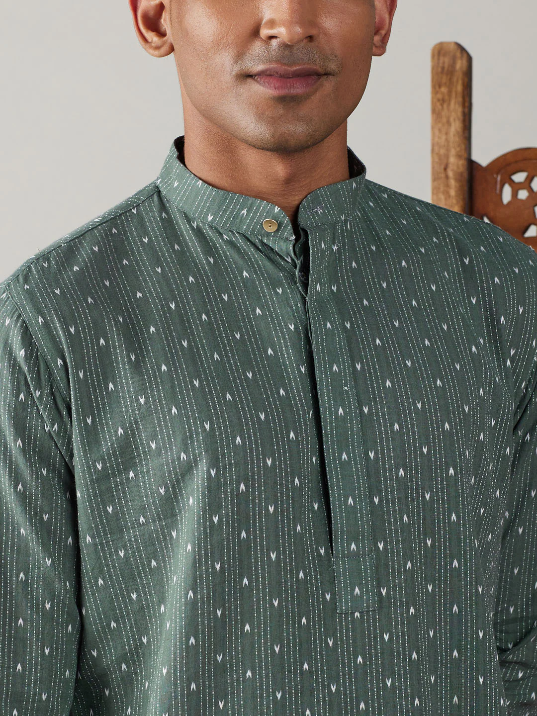 Men's Green Cotton Jacquard Kurta With White Pant Set - Image 4