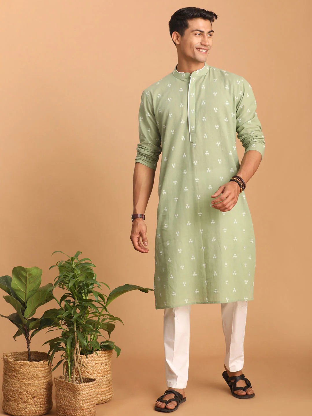 Men's Green Geometric Booti Jacquard Kurta With White Pant Set - Image 2
