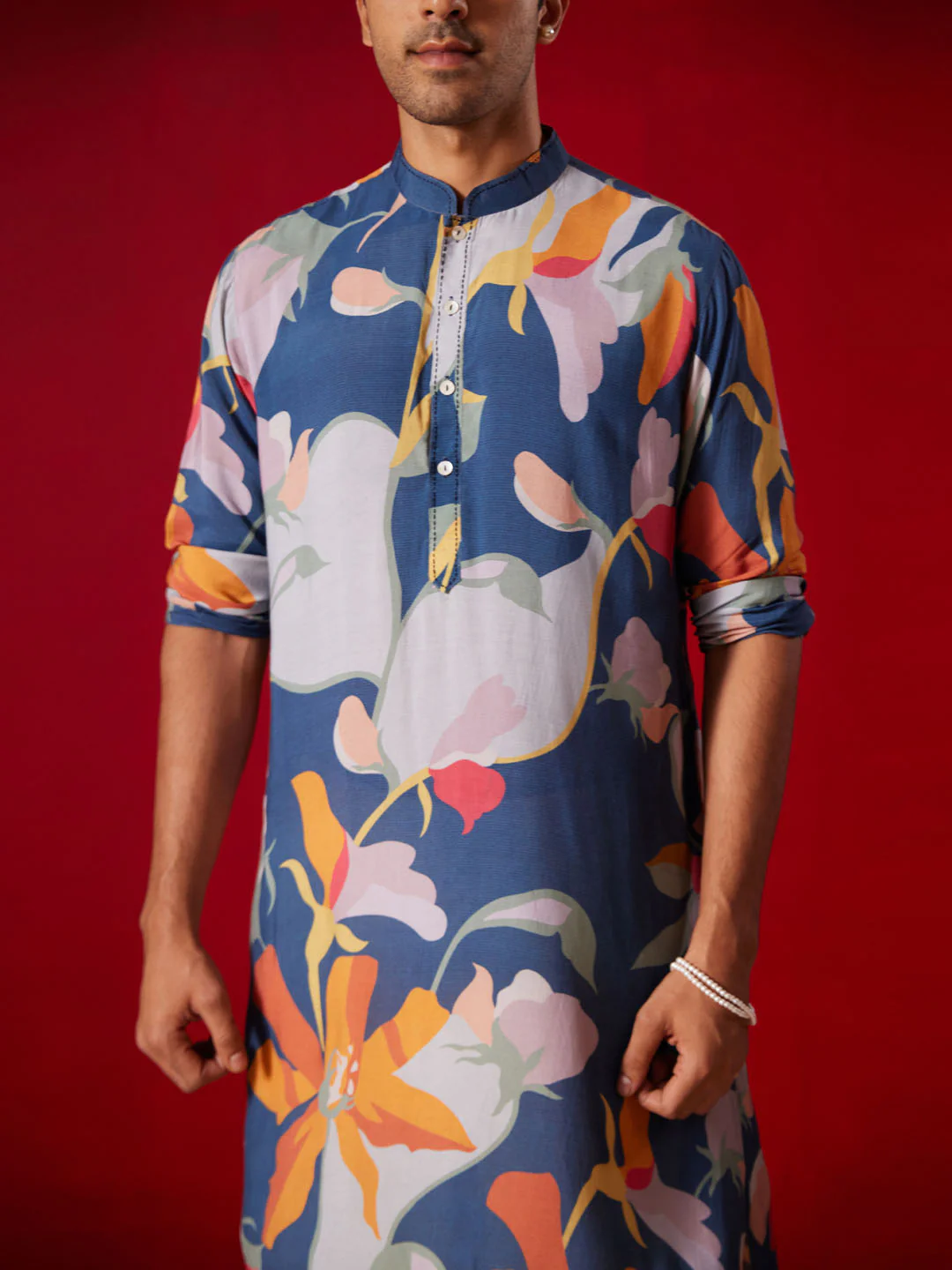 Men's Multicolor Base Blue Cotton Printed Kurta - Image 4