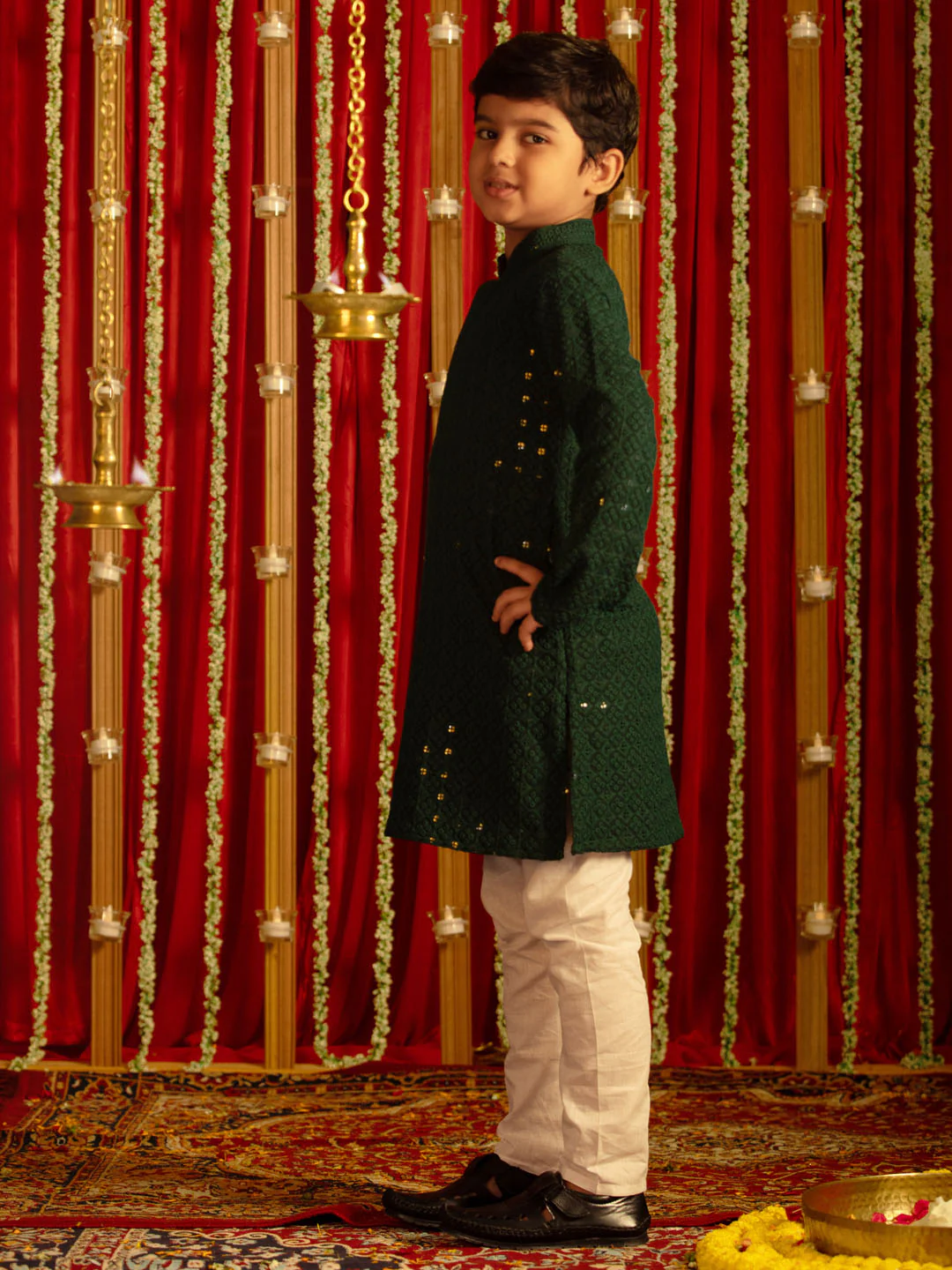 Boy's' Green And White Schiffli Kurta Pyjama Set - Image 2