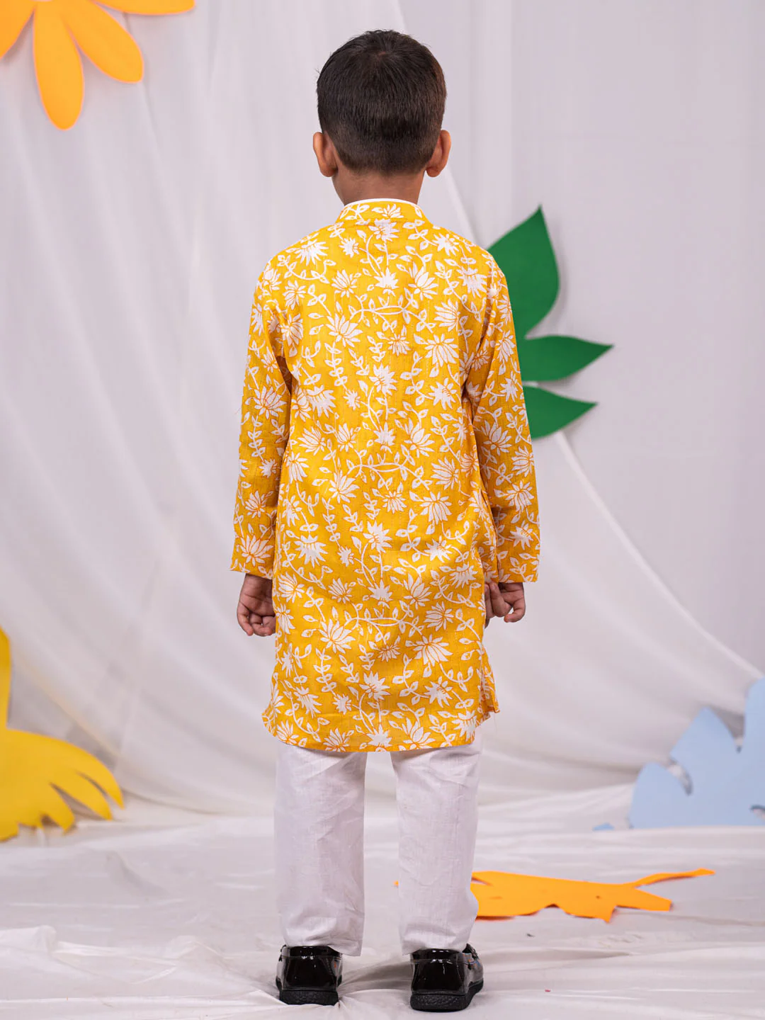 Boy's' Yellow And White Kurta And Pyjama Set - Image 4