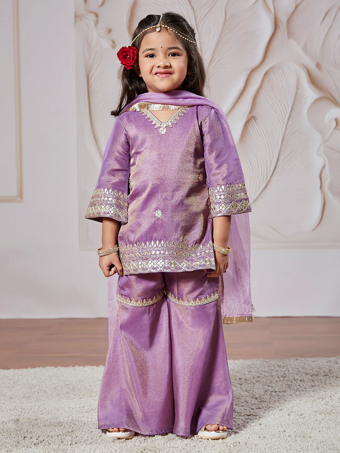 Girl's' Lavender Kurta Sharara And Dupatta Set - Image 2