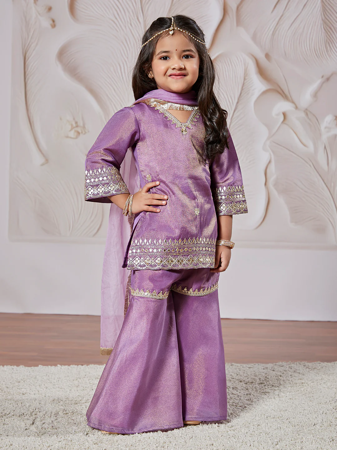 Girl's' Lavender Kurta Sharara And Dupatta Set - Image 3