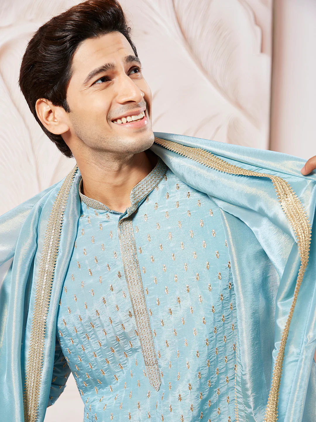Men's Aqua Tissue Silk Kurta Pyjama And Dupatta Set - Image 4