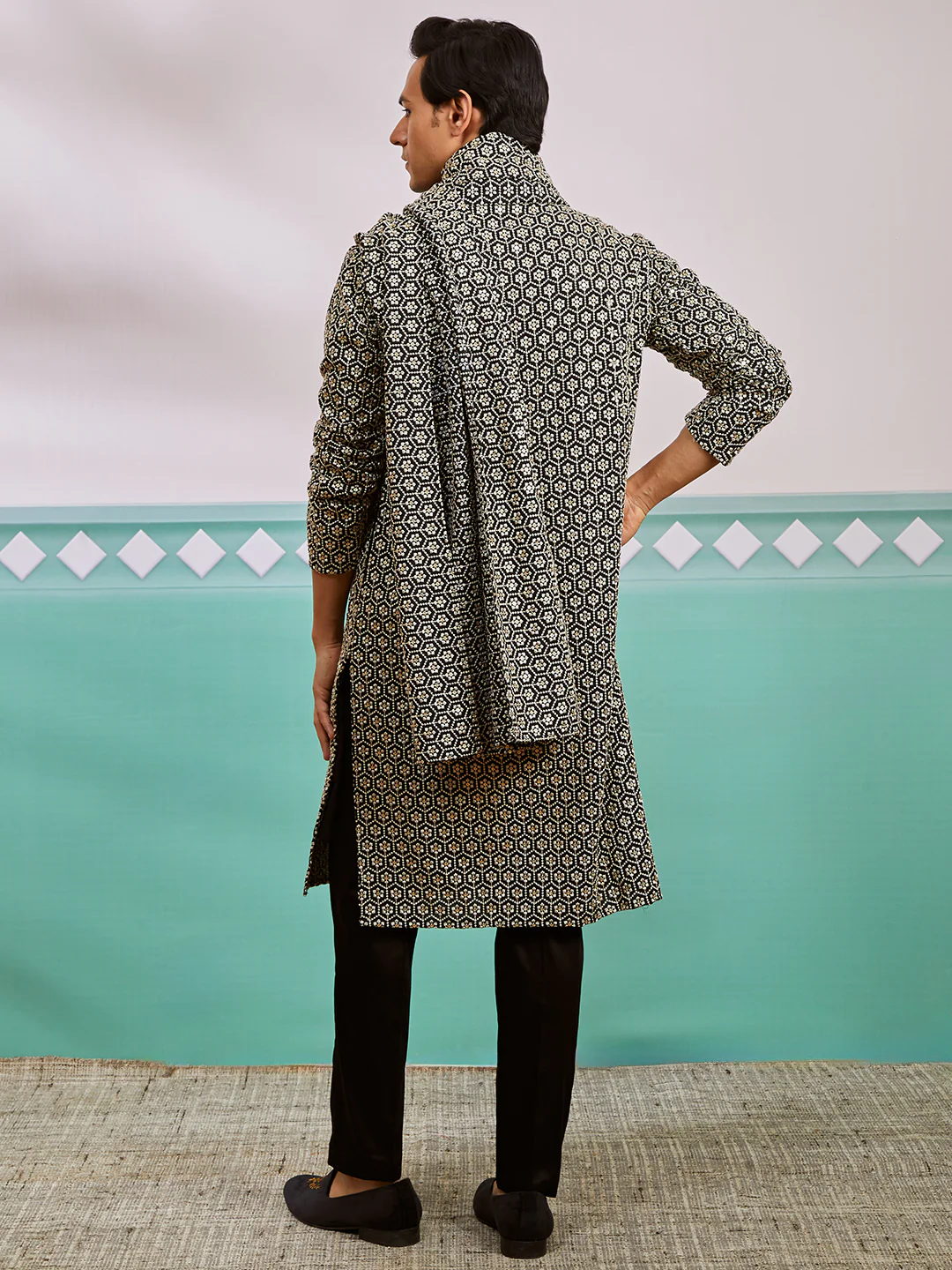 Men's Black Rayon Kurta, Pyjama And Dupatta Set. - Image 5