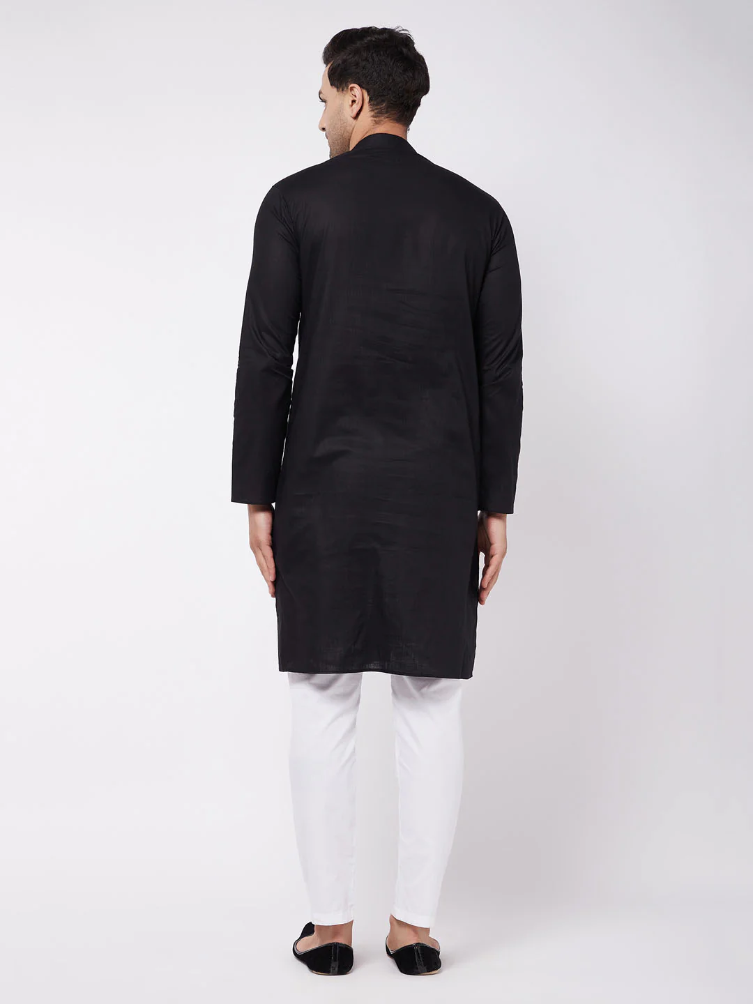 Men's Black Solid Cotton Blend Kurta & White Solid Cotton Pant Set - Image 3