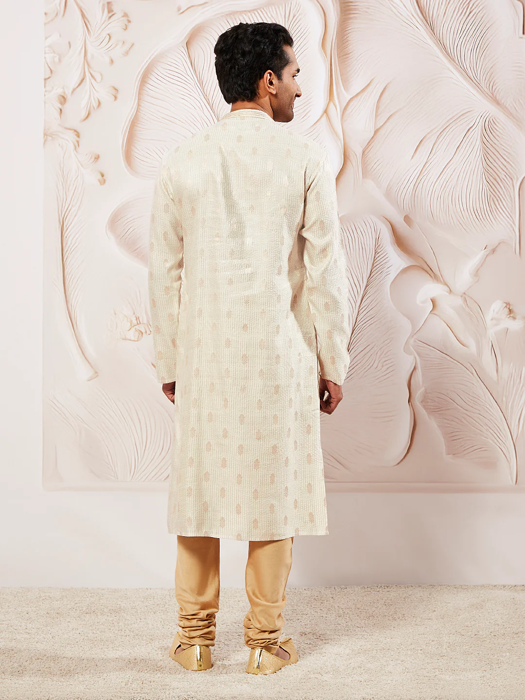 Men's Cream Silk Blend Kurta Pyjama Set - Image 5