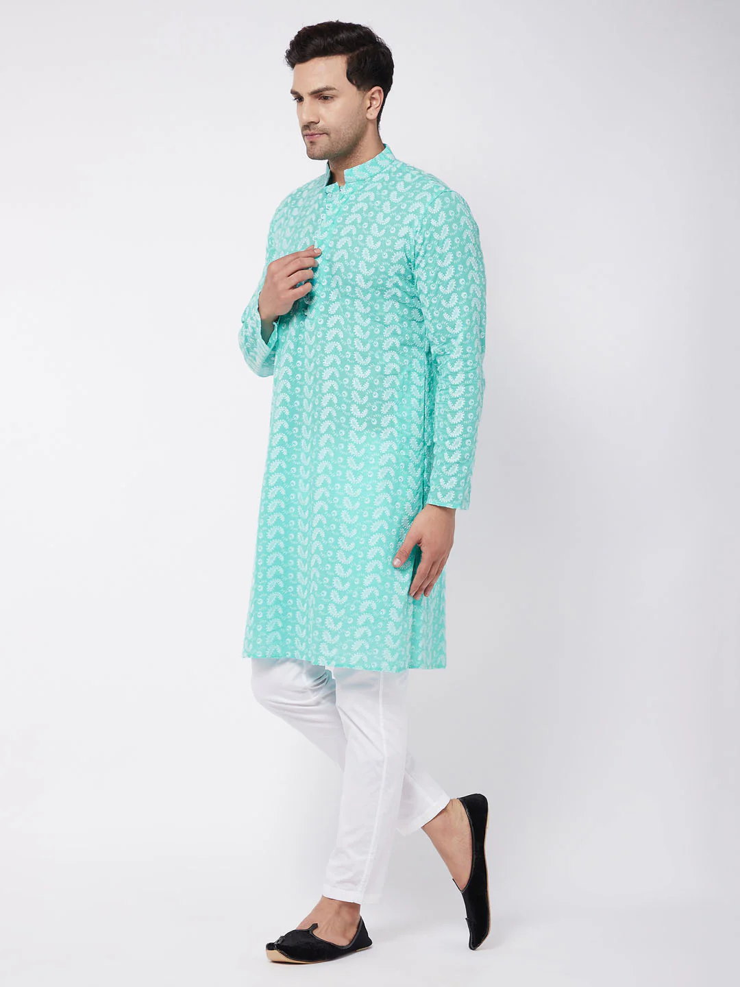 Men's Green Pure Cotton Chikankari Kurta With Pant Set - Image 2
