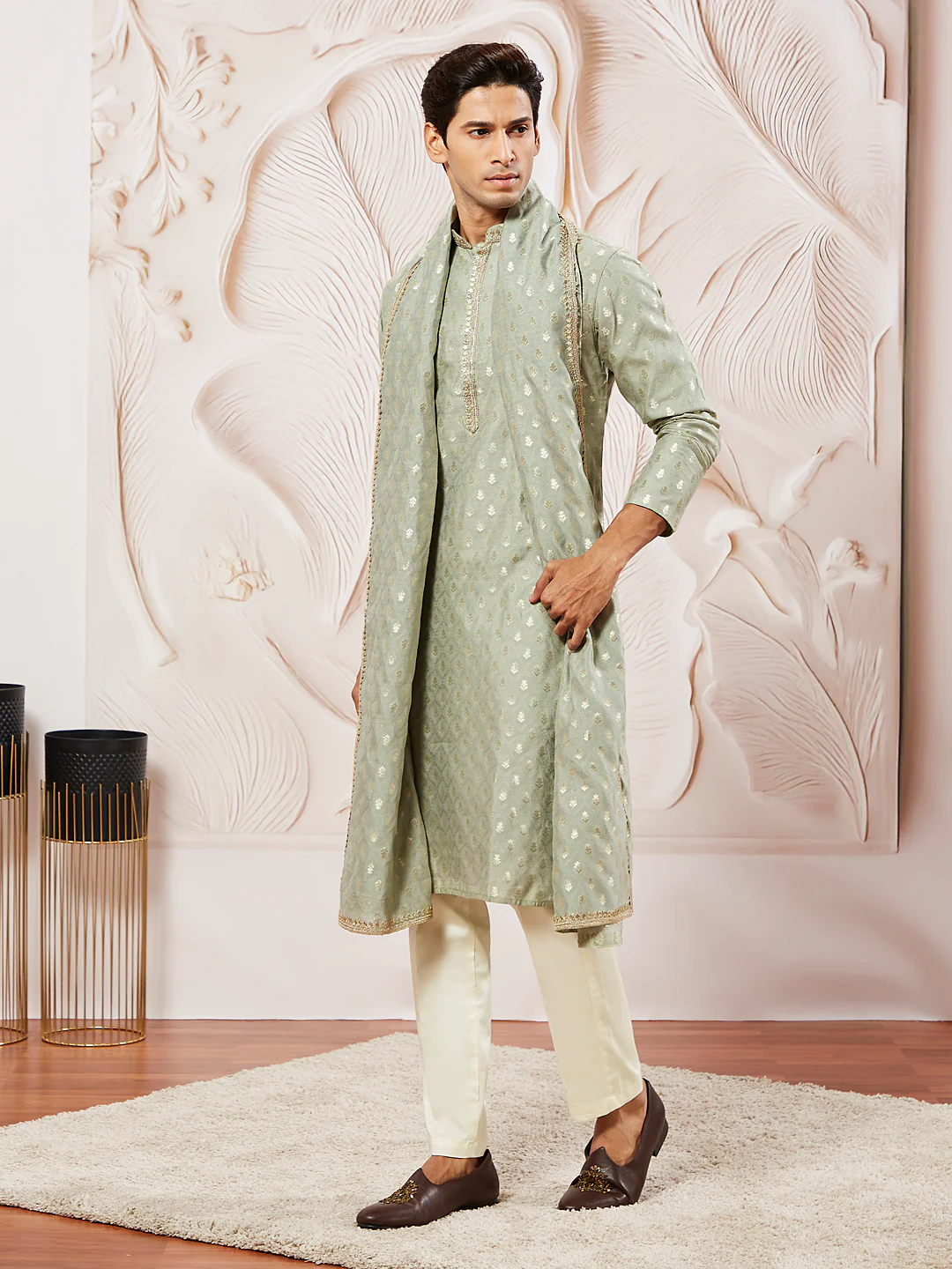 Men's Green Silk Blend Kurta Pyjama Set - Image 4