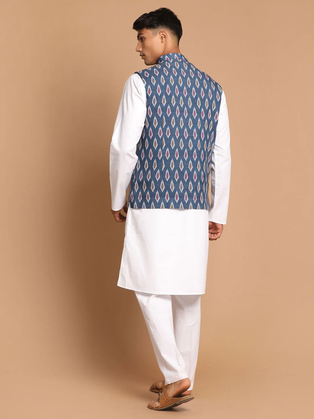 Men's Grey Cotton Nehru Jacket With White Cotton Pant - Image 3