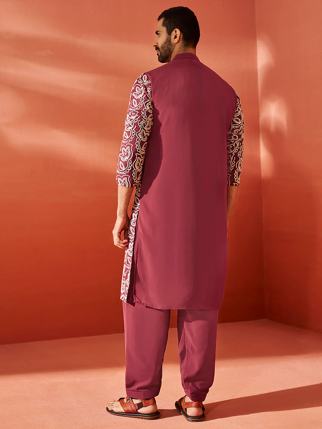 Men's Maroon Georgette Kurta And Patiala Set - Image 5