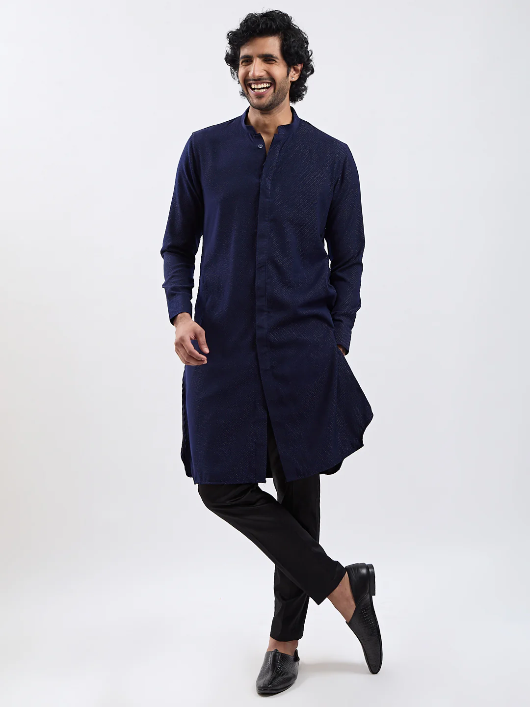 Men's Navy Blue Cotton Blend Kurta Pyjama Set - Image 2