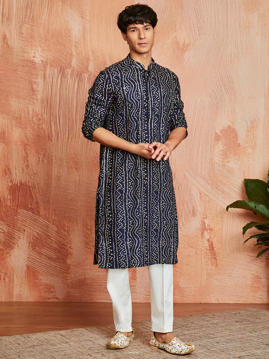 Men's Navy Blue Rayon Kurta And Pyjama Set - Image 2