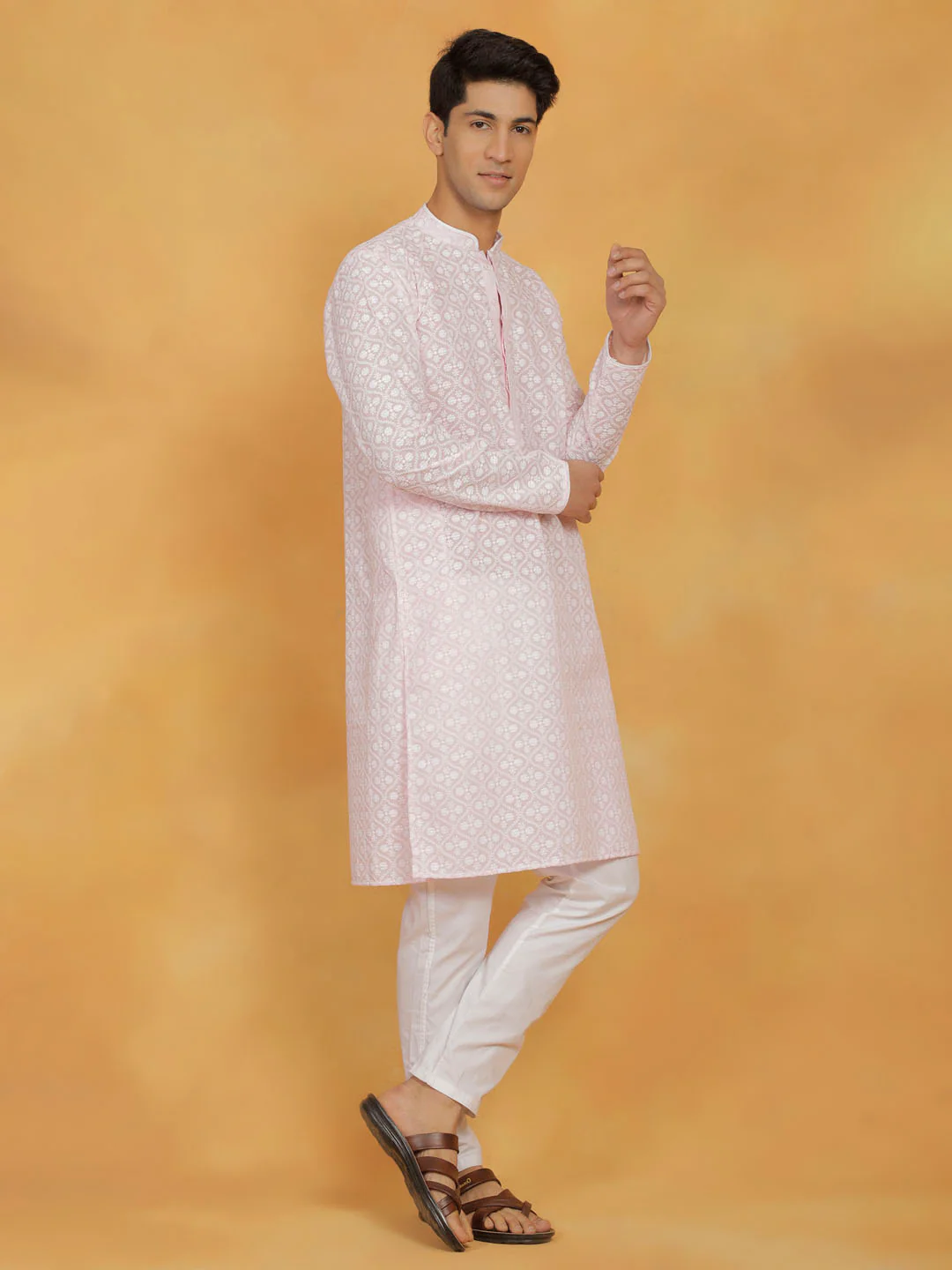 Men's Pink And White Cotton Kurta And Pyjama Set - Image 2