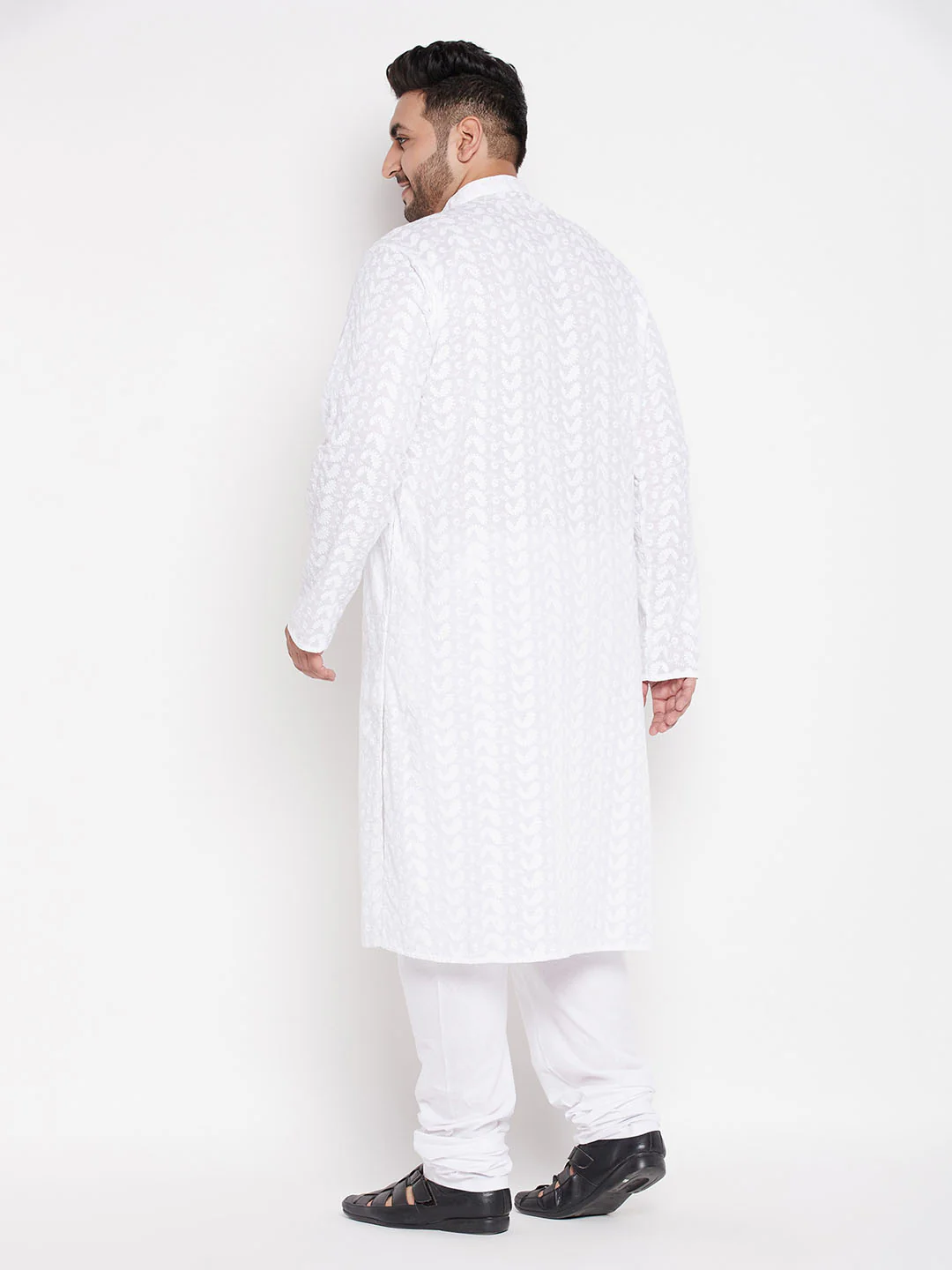 Men's Plus Size White Chikankari Embroidered Kurta And White Pyjama Set - Image 3