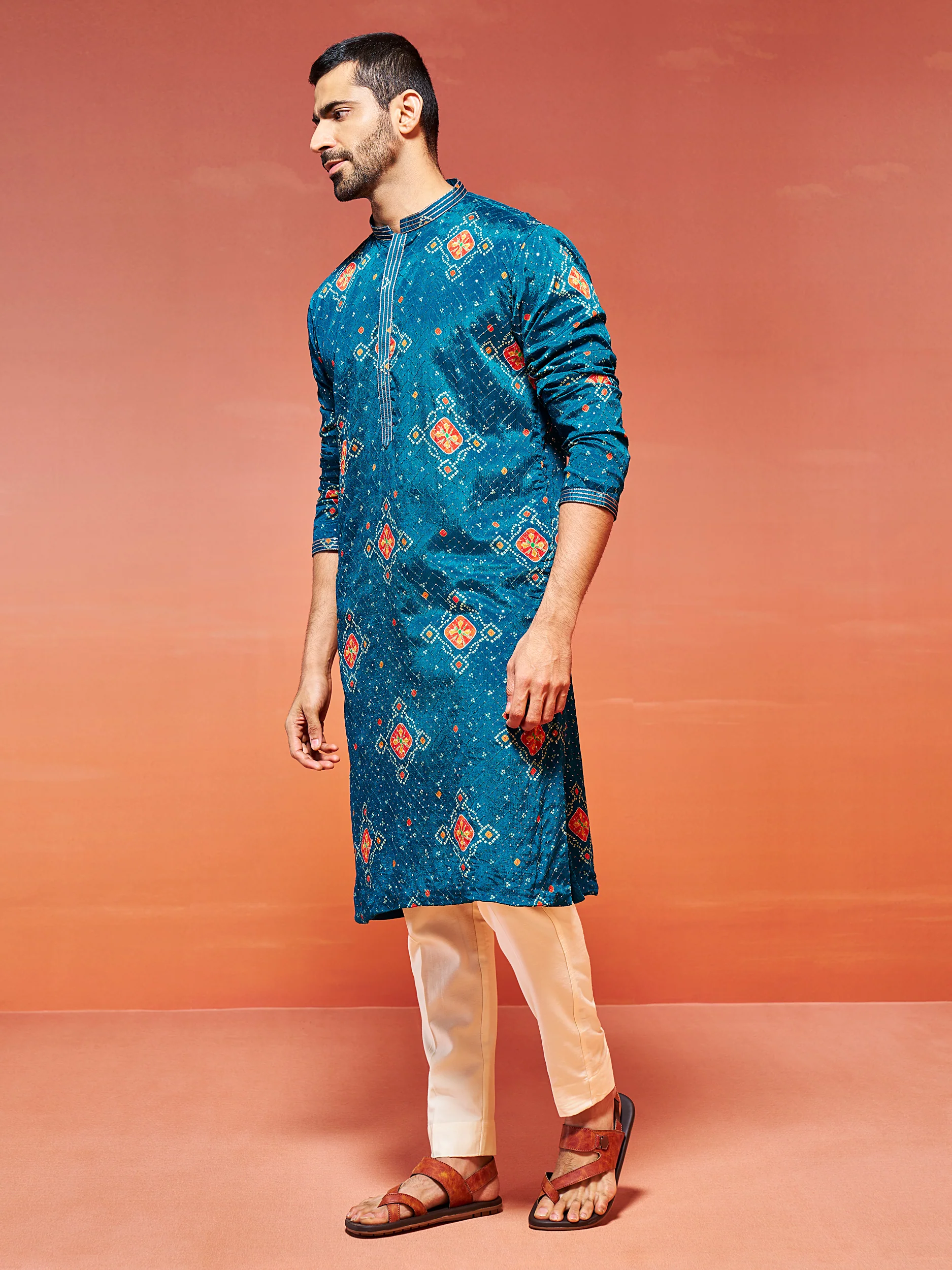 Men's Turquoise Chinon Kurta And Pyjama Set. - Image 3