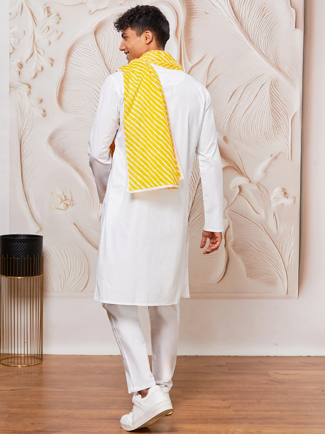 Men's White Cotton Kurta,Pyjama And Dupatta Set - Image 4
