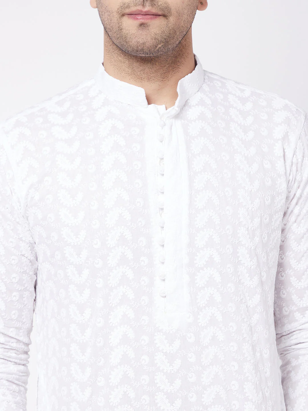 Men's White Pure Cotton Chikankari Kurta With Pant Set - Image 4