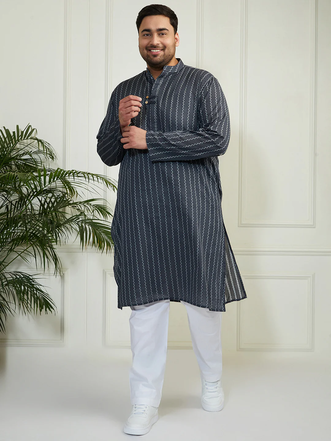 Plus Men's Grey Cotton Kurta - Image 5