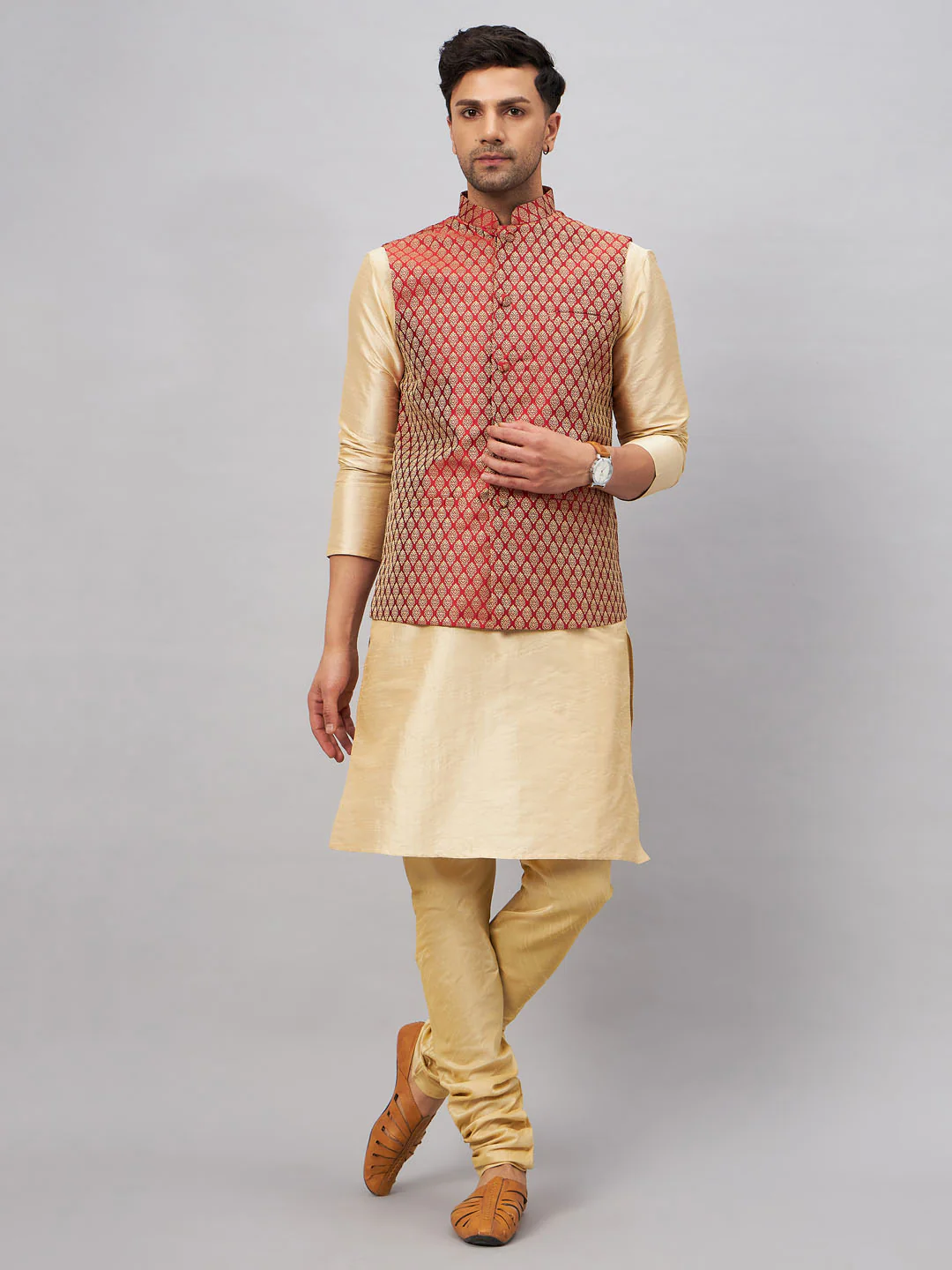 Men's Maroon Silk Blend Jacket With Kurta Pyjama Set - Image 7