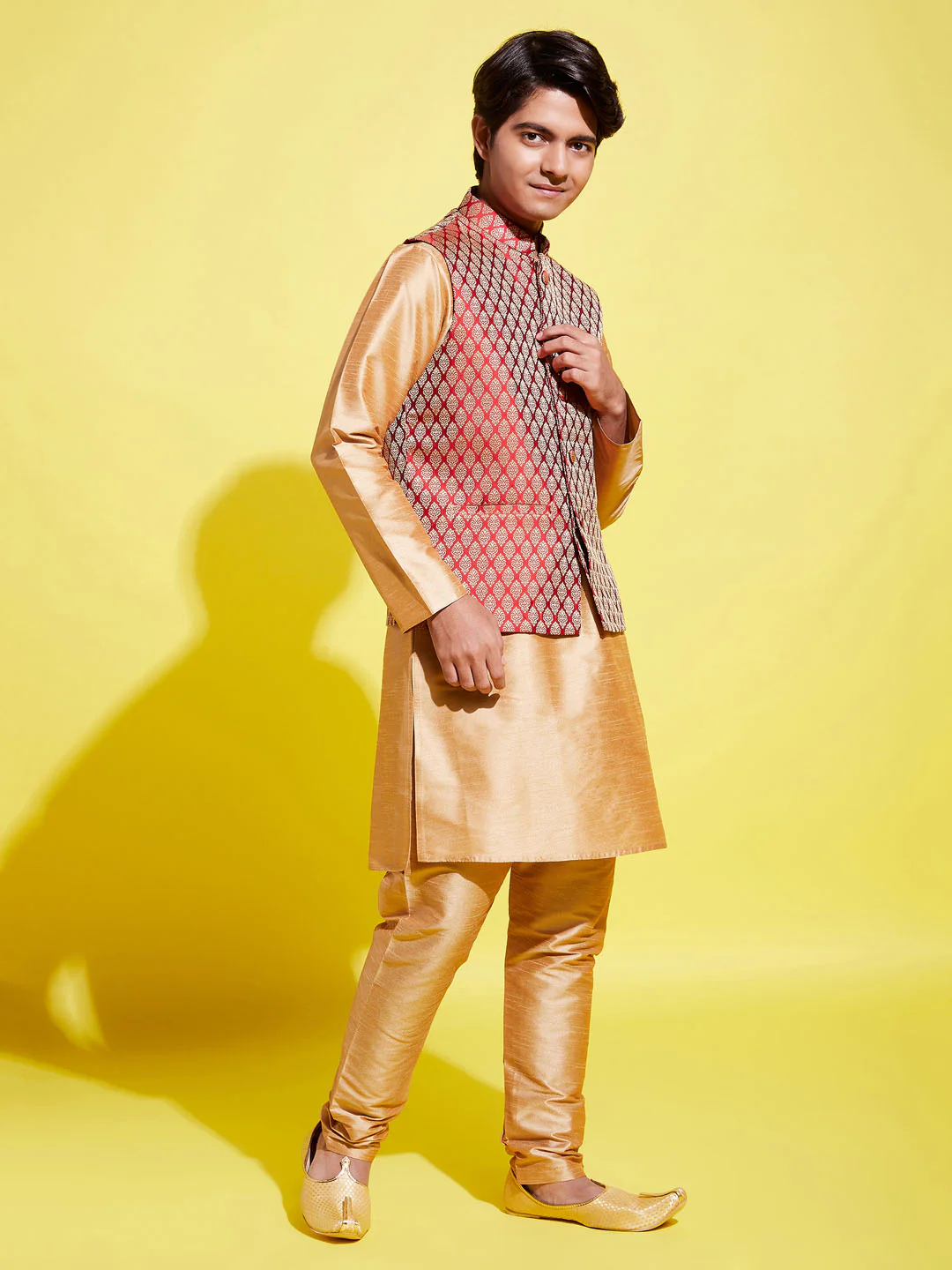 Boy's' Rose Gold Silk Blend Kurt Pyjama And Maroon Nehru Jacket Set - Image 7