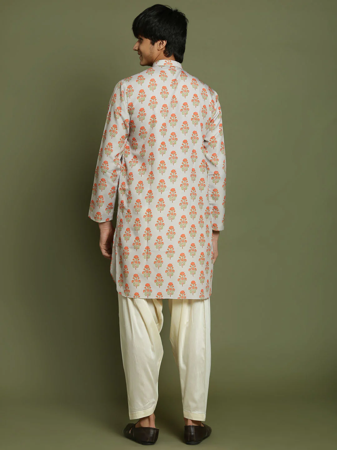 Boy's' Multicolor-Base-Beige And Cream Kurta Patiala Set - Image 3
